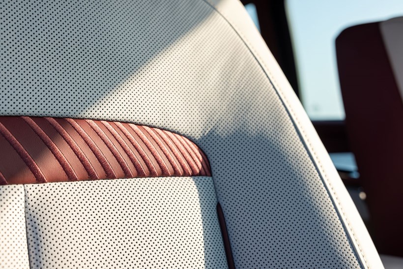 Rolls-Royce Cullinan Pearl Rose