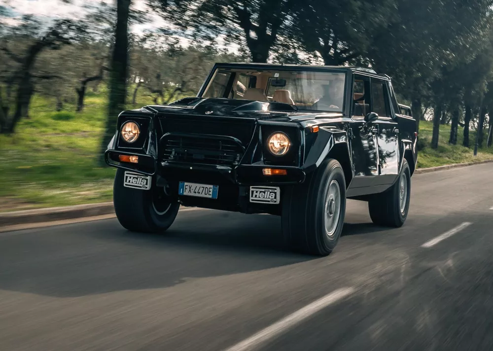 Lamborghini LM002