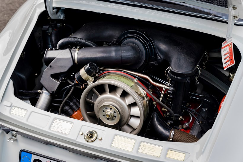 Porsche 911 Carrera RS 2.7