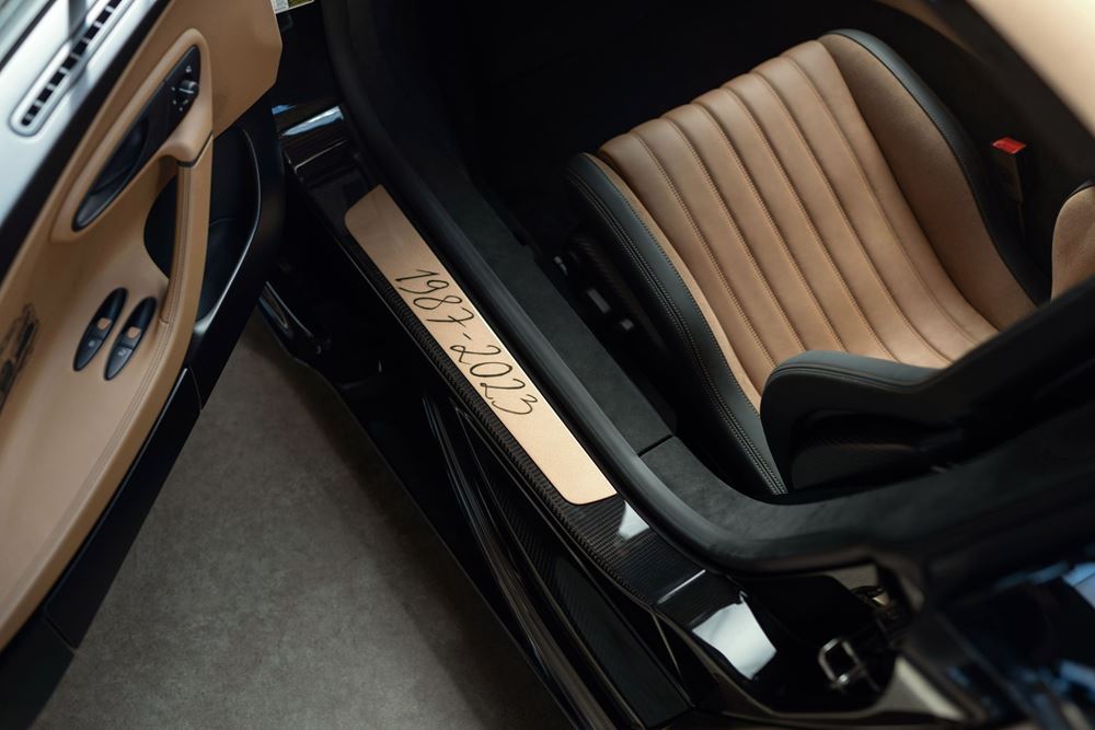 Bugatti Chiron SS Golden Era