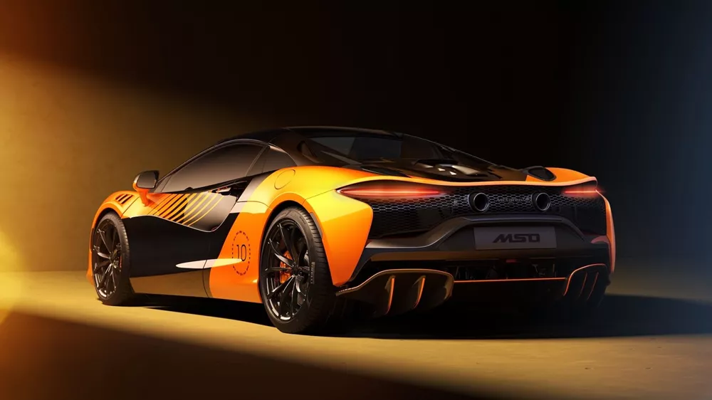 McLaren Artura Spider MCL39 Champion Edition