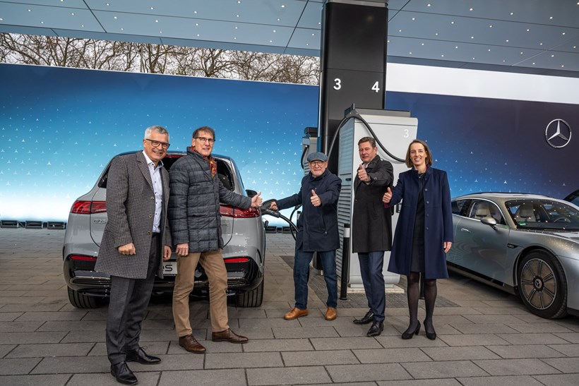 Mercedes Σταθμός Φόρτισης