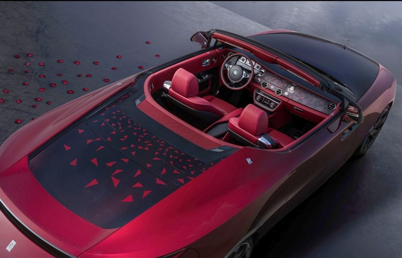 Rolls-Royce Droptail La Rose Noire