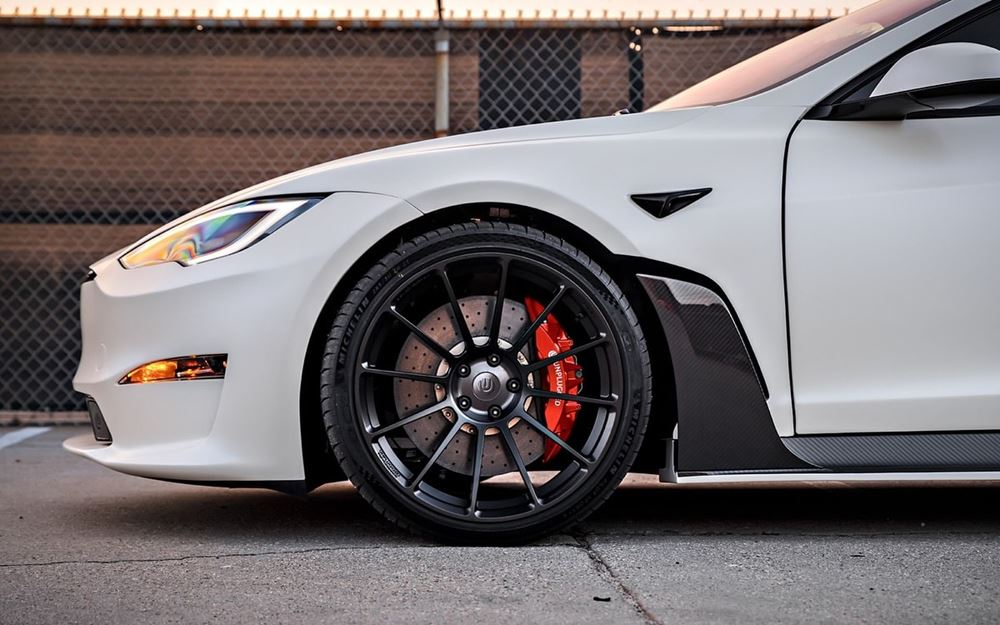 Tesla Model S Plaid Unplugged Performance