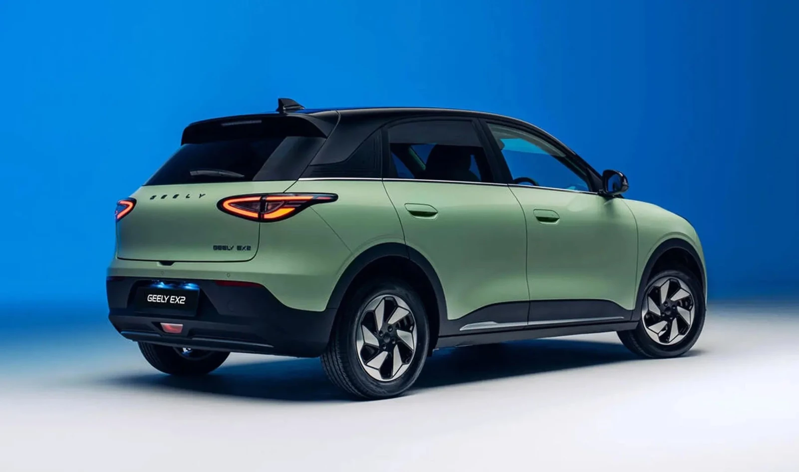 Geely E2