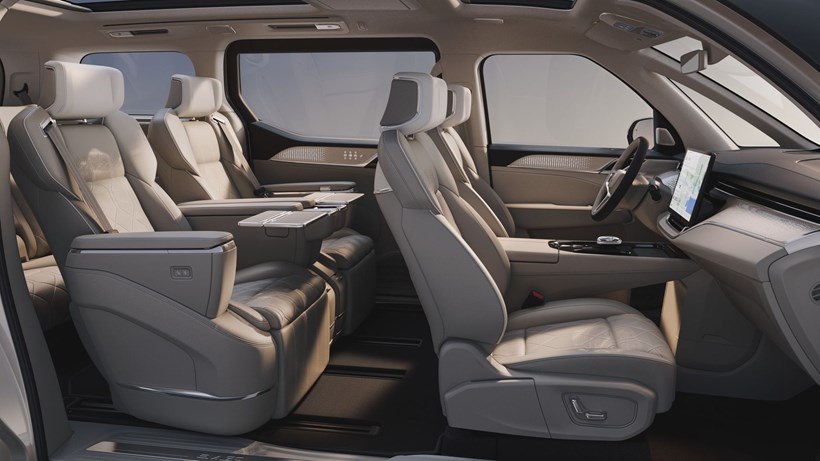 Volvo EM90 MPV