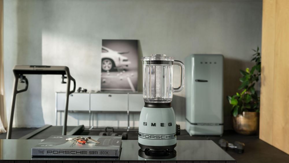 Porsche x Smeg 2025