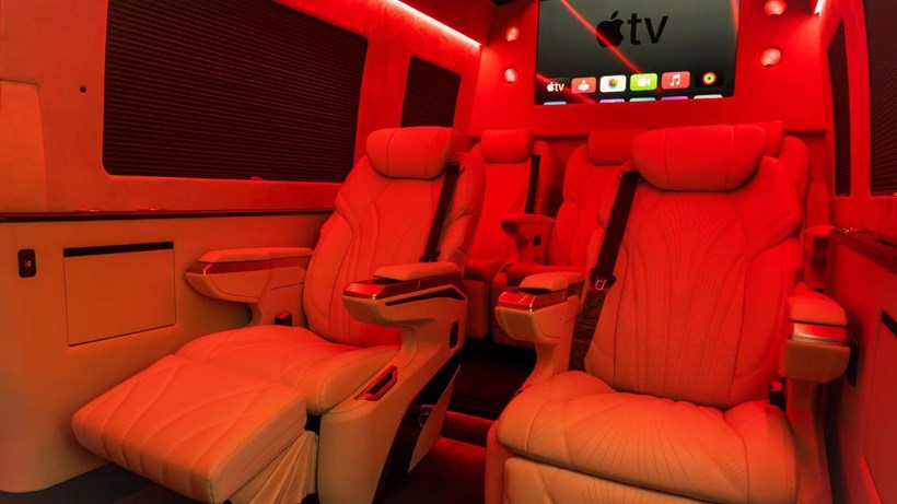 Mercedes Sprinter by Clive Sutton