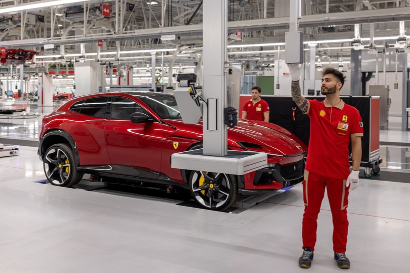 Ferrari e-building Maranello εργοστάσιο ηλεκτρικών hypercars