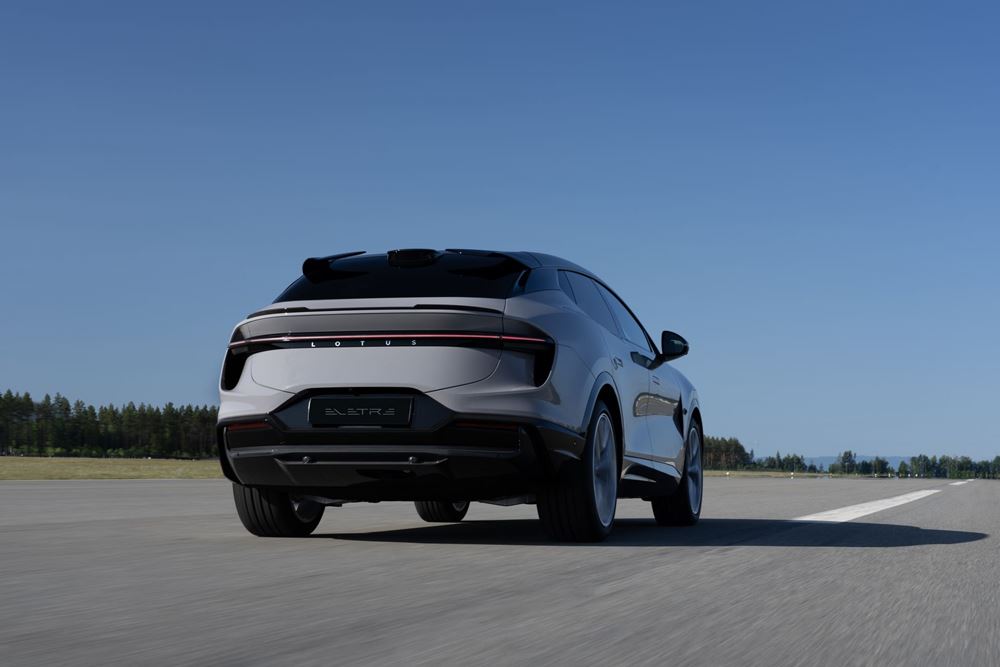 Lotus Eletre