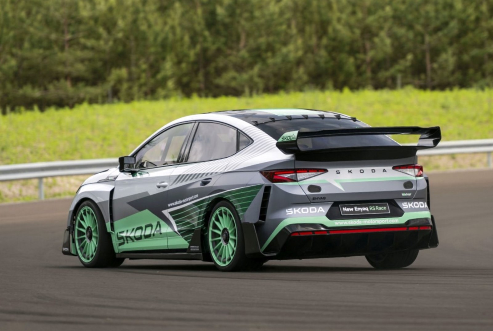 Skoda Enyaq RS Race