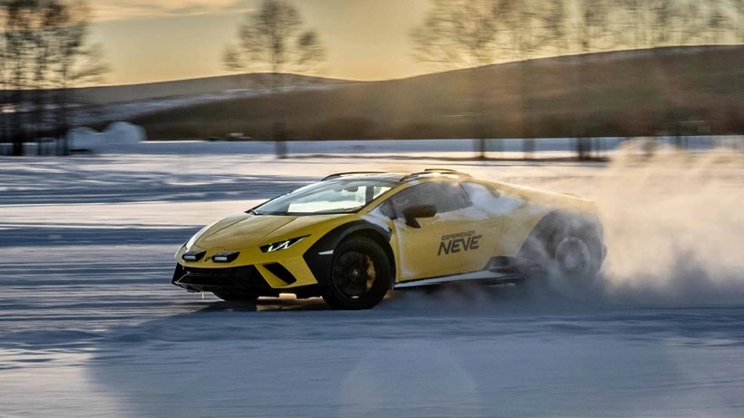 Lamborghini Esperienza Neve
