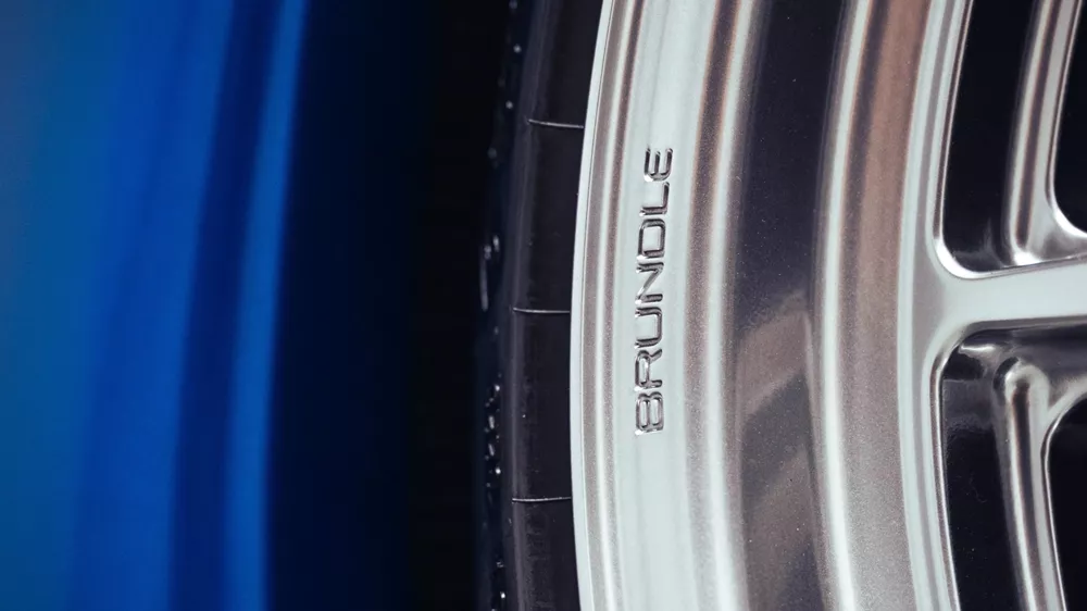 Porsche 911 Brundle Edition