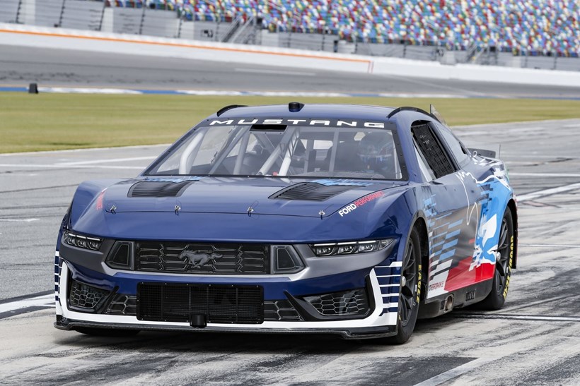 Ford Mustang Dark Horse NASCAR 2024