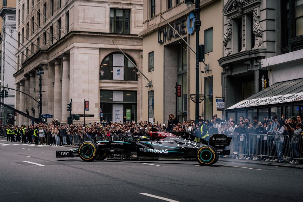 Mercedes F1 5η Λεωφόρος Νέα Υόρκη Empire State Building