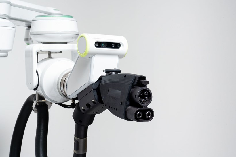 Hyundai Automatic Charging Robot