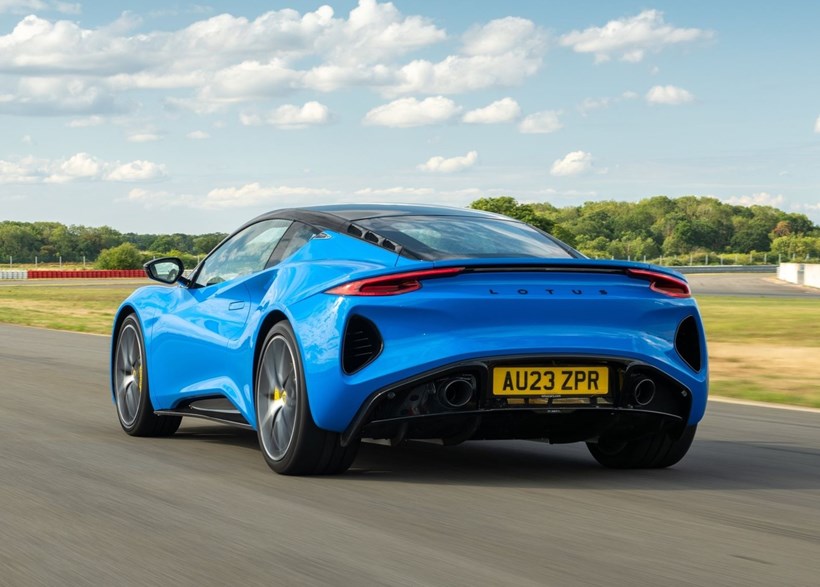 Lotus Emira i4
