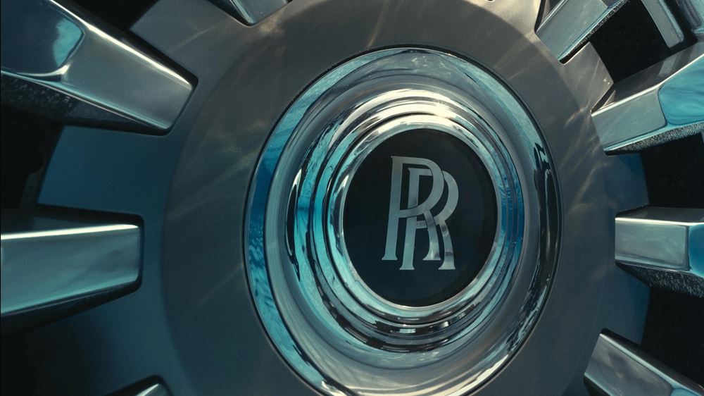 Rolls-Royce Phantom pool
