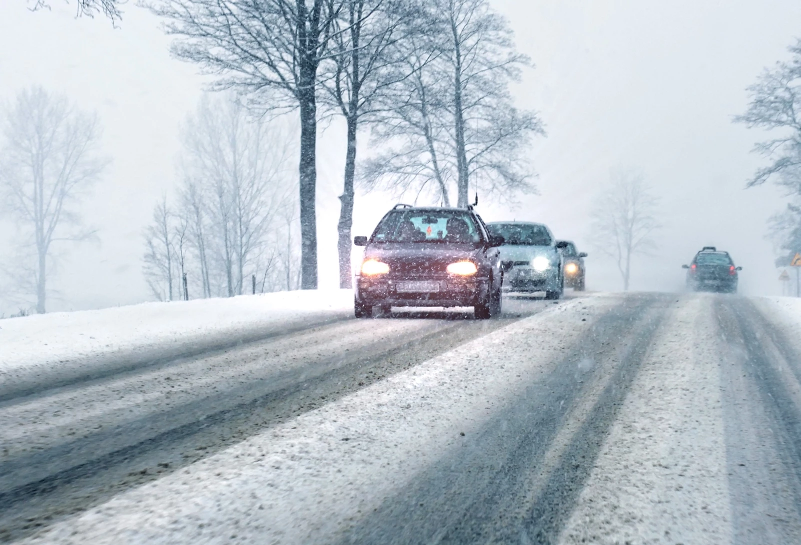 Χιόνια στους δρόμους