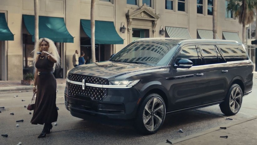 Lincoln Navigator Serena Williams ad