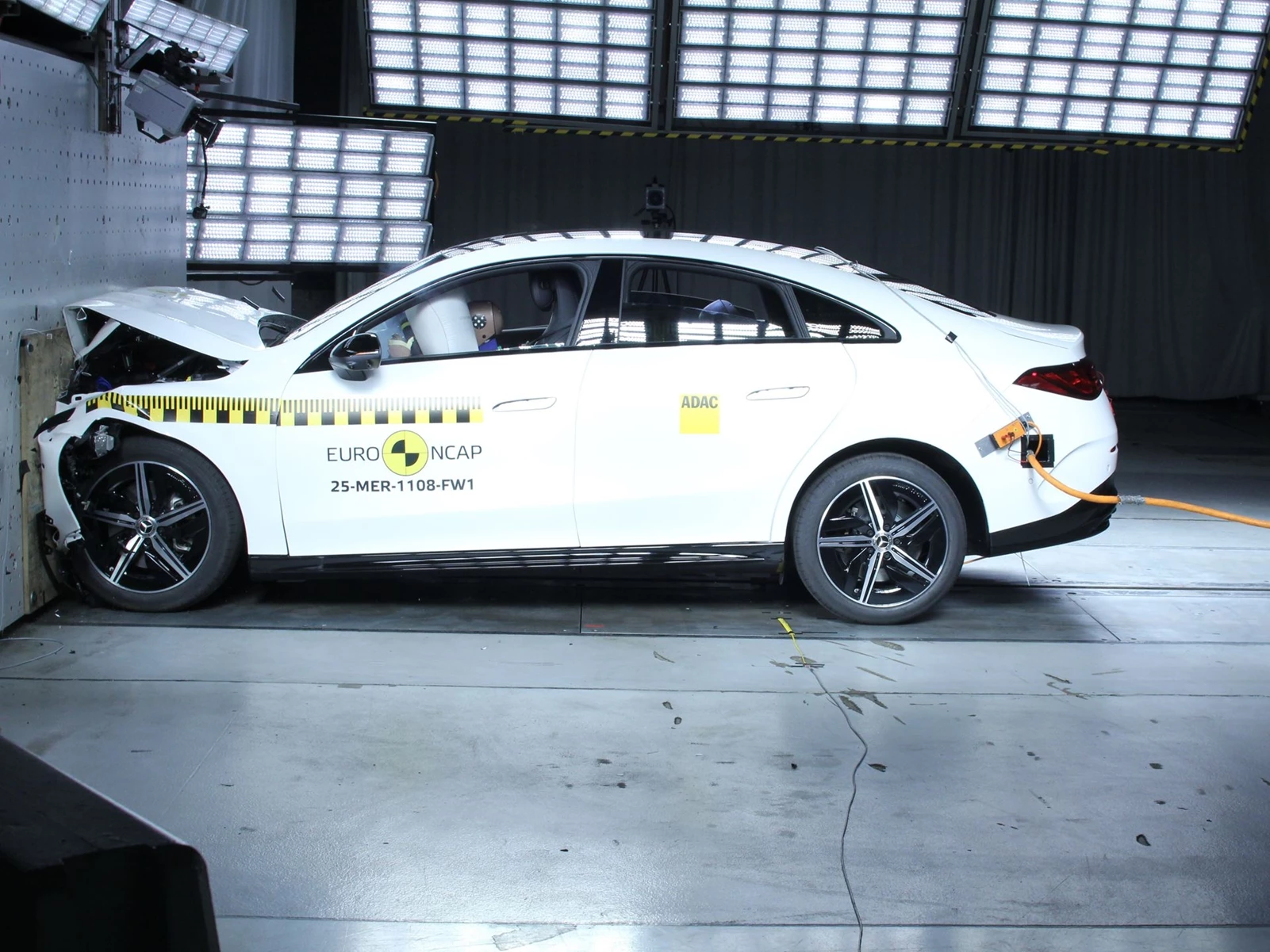 Mercedes-Benz CLA Test ασφάλειας