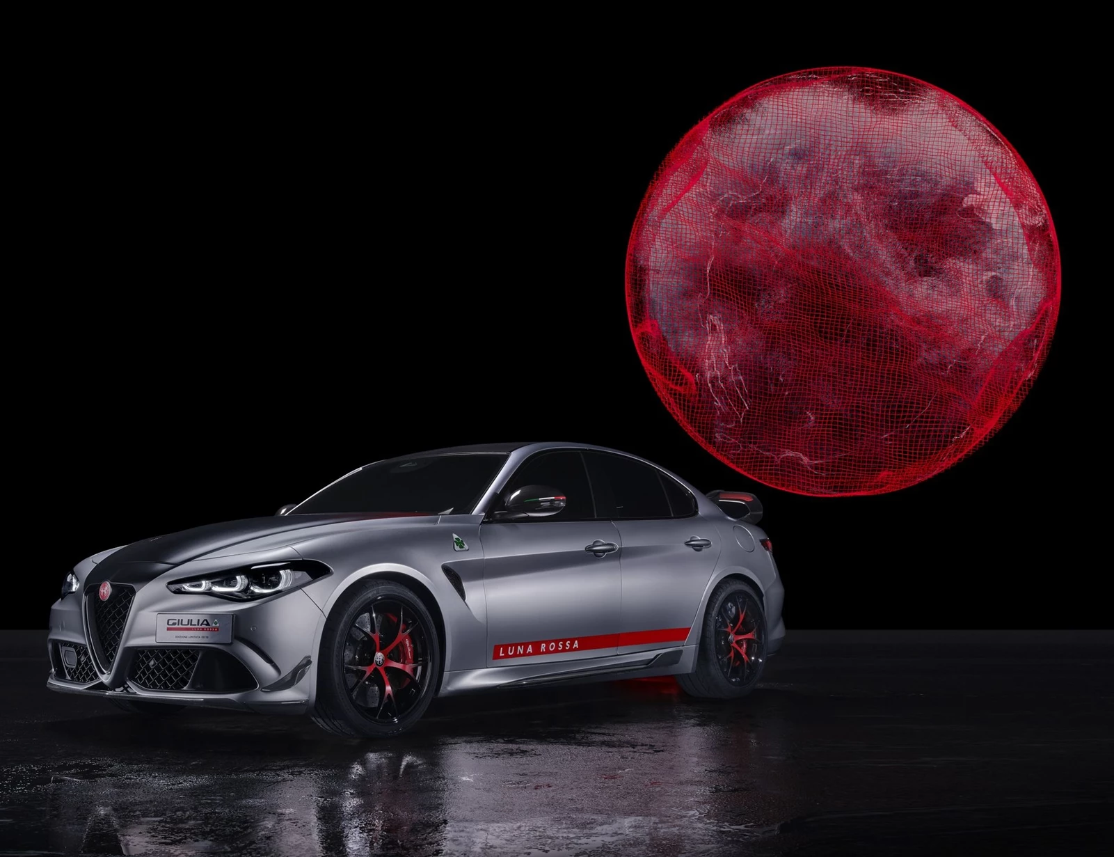 Alfa Romeo Giulia Quadrifoglio Luna Rossa