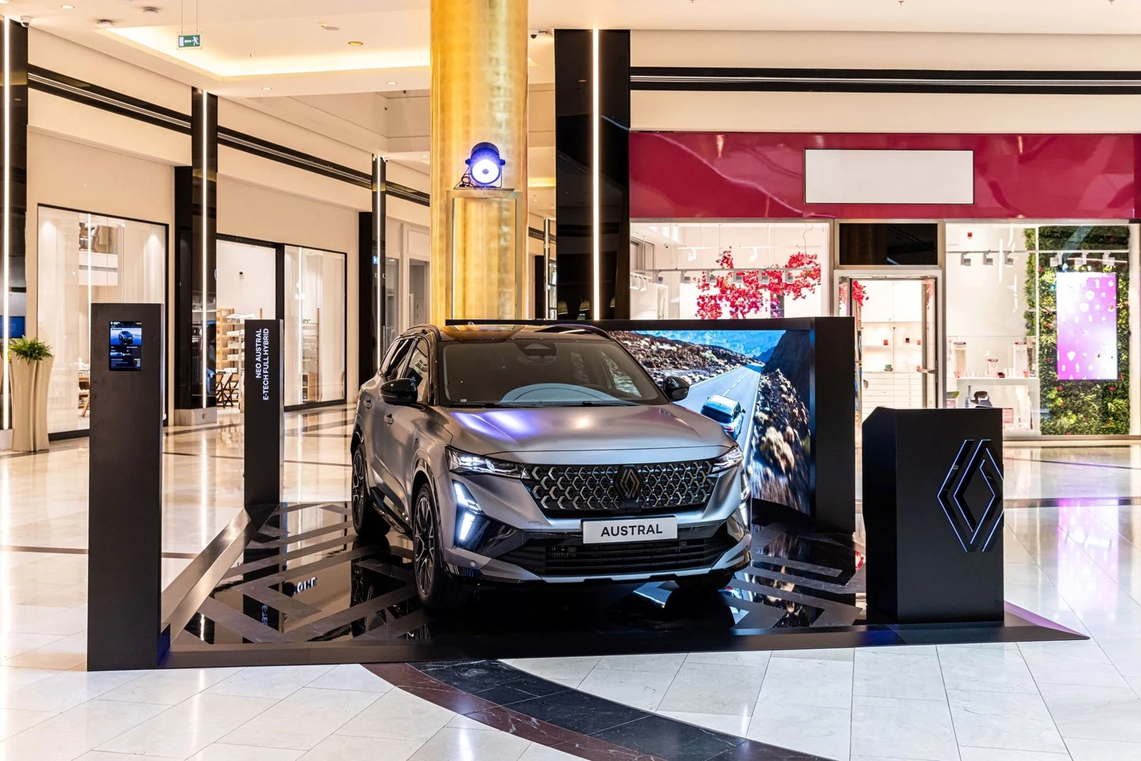 Renault Austral στο Golden Hall
