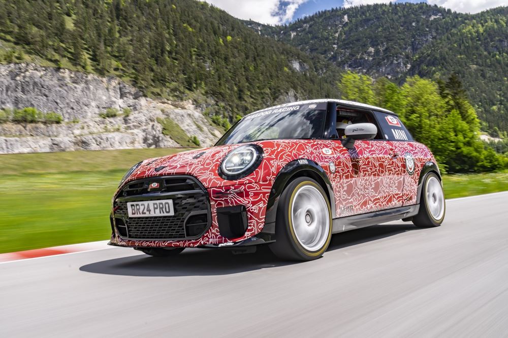 Mini John Cooper Works PRO Nurburgring 24HR