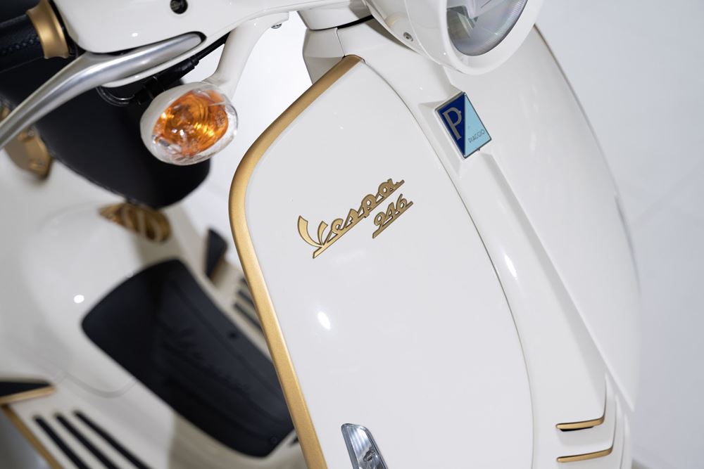 Vespa 946 Christian Dior Edition