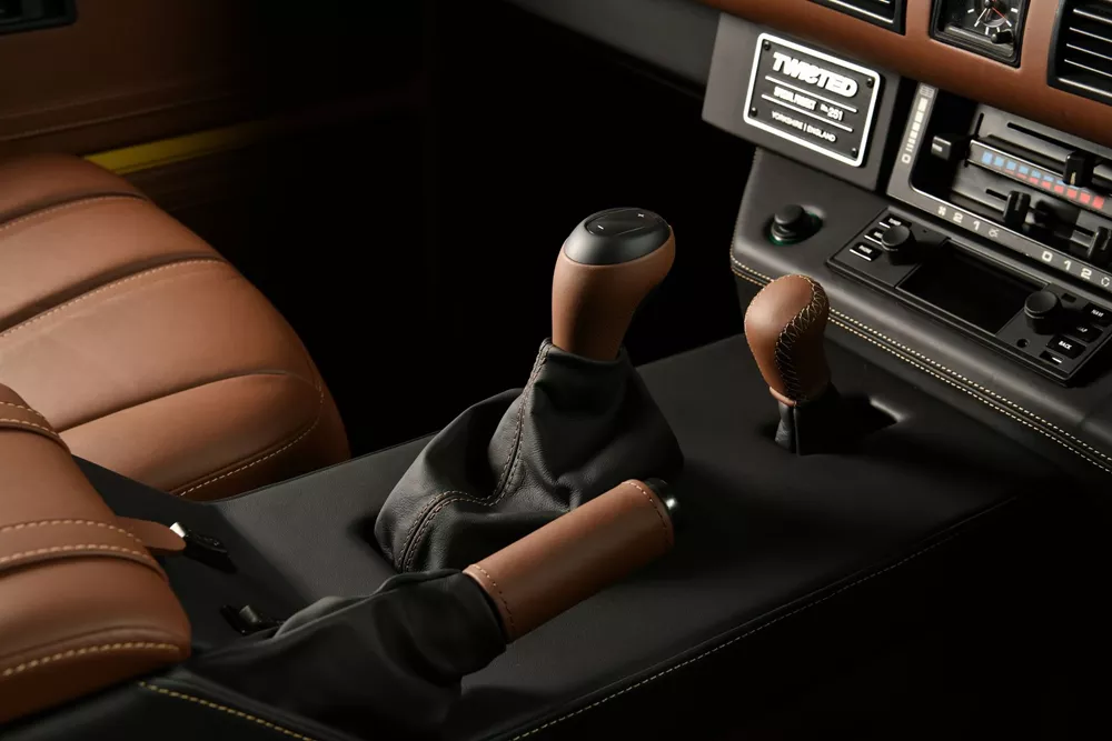 Range Rover TRRC restomod