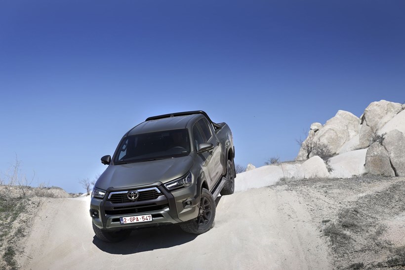 Toyota Hilux υβριδικό 48V