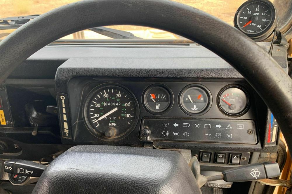 Land Rover Defender Camel Trophy