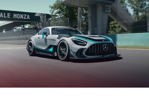 Τα νέα μοντέλα της Mercedes-AMG τα φοράς στο χέρι - εικόνα 1