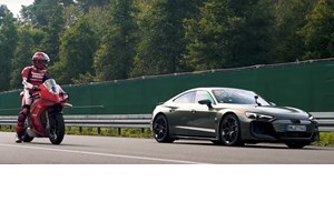 Αυτή η απίθανη Ducati κοστίζει όσο ένα supercar (video) - εικόνα 1