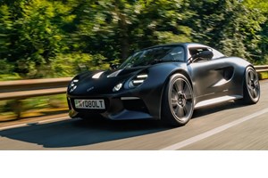 Η μάχη του χειροκίνητου κιβωτίου: Aston Martin Valour εναντίον Porsche 911 S/T - εικόνα 5