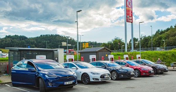 Πώς το κορυφαίο ηλεκτρικό Lucid Air βγήκε ταυτόχρονα πρώτο και τελευταίο σε δοκιμή αυτονομίας - εικόνα 1