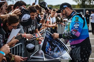 Πόσο κοστίζει ένα καπέλο του Ken Block σε φιλανθρωπική δημοπρασία - εικόνα 7