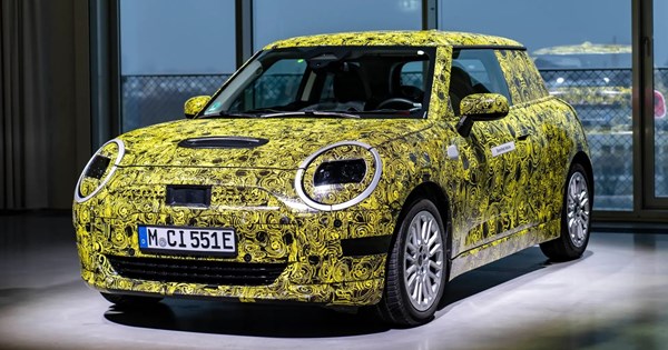 Ο virtual σκύλος βοηθός της Mini λέγεται Spike και κάνει πολλά - εικόνα 1