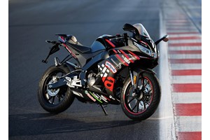 Αυτή είναι η νέα GSX-R1000R και γιορτάζει 40 χρόνια της Suzuki στους αγώνες - εικόνα 8