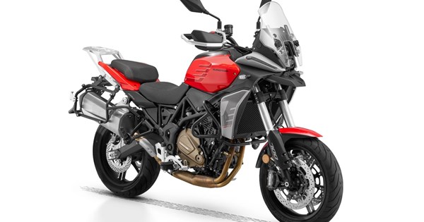 Η νέα πρόταση στα μικρά ρετρό scooter ονομάζεται QJMOTOR LTM 125 - εικόνα 7