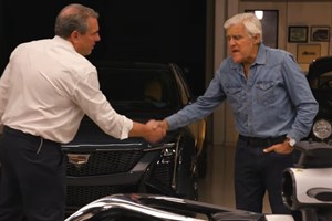 Το SUV της Cadillac που καταγράφει τον δρόμο με ανατριχιαστική λεπτομέρεια (video) - εικόνα 2