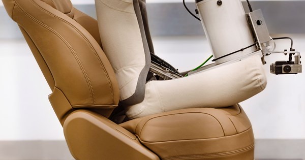 Αυτό το hypercar από την Τσεχία είναι μόνο για θαρραλέους (video) - εικόνα 1