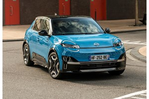 CEO Lamborghini: Γιατί δεν θέλει ακόμη ένα αμιγώς ηλεκτρικό supercar - εικόνα 6