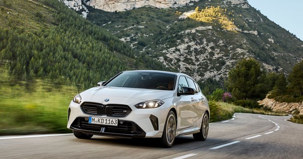 Αποστολή στην Πράγα: Οδηγούμε το νέο Skoda Superb - εικόνα 9