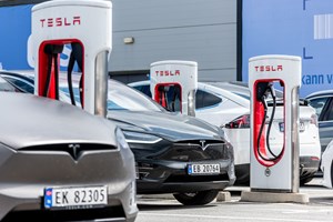 Οδηγός κατηγόρησε στο δικαστήριο το Autopilot για τροχαία παράβαση - εικόνα 1