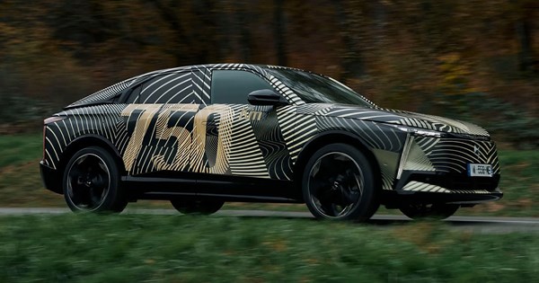 Ο Bernie Ecclestone πουλά τη συλλογή 69 αυτοκινήτων-Δείτε την αξία της - εικόνα 2