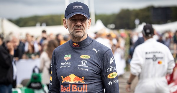 Ο Lewis Hamilton αναστάτωσε την Νέα Υόρκη-βγήκε με το μονοθέσιο στους δρόμους της πόλης (video) - εικόνα 7