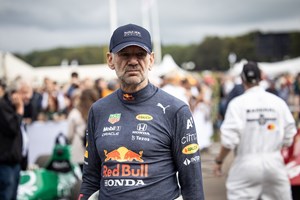 Ο Lewis Hamilton αναστάτωσε την Νέα Υόρκη-βγήκε με το μονοθέσιο στους δρόμους της πόλης (video) - εικόνα 7