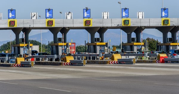 Πόσο θα μειωθούν οι εκπομπές ρύπων αν φτιάχνουμε μπαταρίες ηλεκτρικών αυτοκινήτων στην Ευρώπη - εικόνα 1