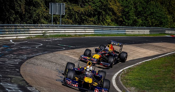 Χαρίζεται Tesla Model Y από Έλληνα Influencer - εικόνα 3